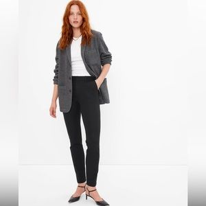 The Gap- mid rise bi stretch black pant- size 8- worn 5 times. Great condition